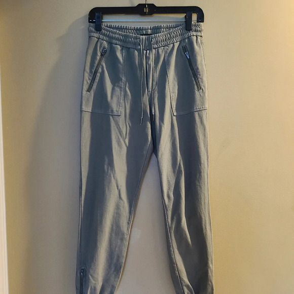 Athleta Women's Sweatpants Jogger sz.4 - Picture 1 of 8